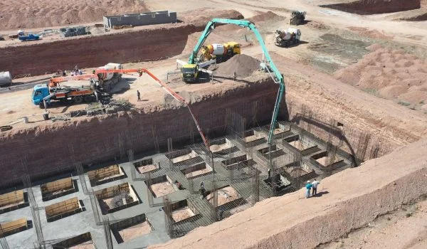 بتن مقاوم - تولید بتن پروژه مسکونی ماهان البرز پرند - ساروج بتن اربابیان