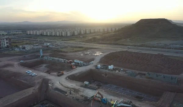 کارخانه تولید بتن آماده - تولید بتن پروژه مسکونی ماهان البرز پرند - ساروج بتن اربابیان