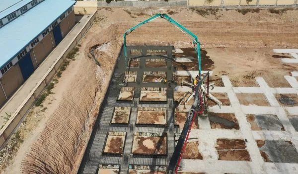 تولید بتن آماده استاندارد - پروژه بتن ریزی میدان صنعت شهرک صنعتی پرند - ساروج بتن اربابیان